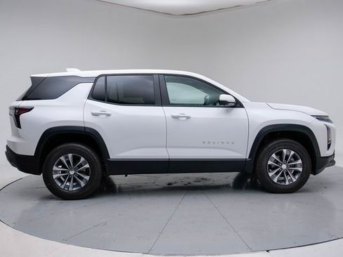 New 2026 Chevrolet Equinox LT w/ Convenience Package II image 9