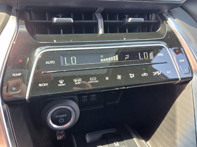 Used 2023 Toyota Venza Nightshade AWD/4WD image 23