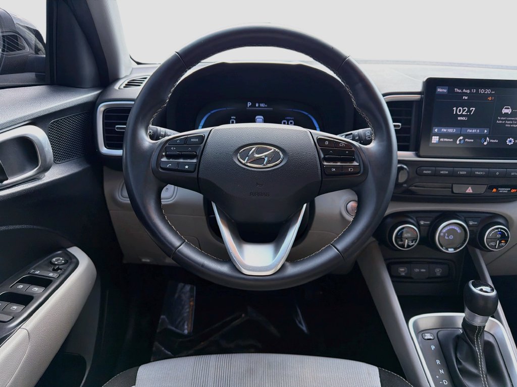 Used 2024 Hyundai Venue SEL FWD image 20