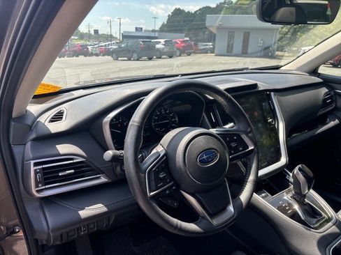 Used 2022 Subaru Outback Limited w/ Popular Package #2 AWD/4WD image 10