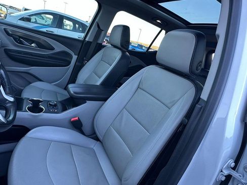 Used 2022 GMC Terrain SLT image 8