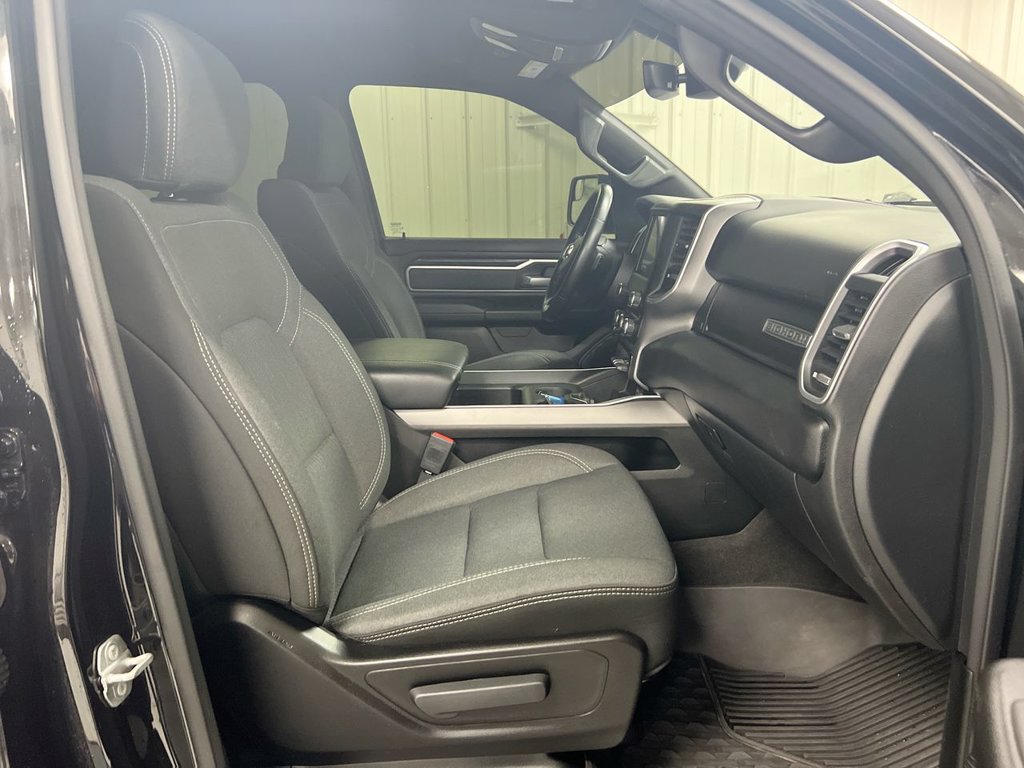 Used 2022 RAM 1500 Big Horn AWD/4WD image 21