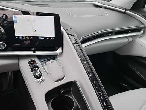 Used 2021 Chevrolet Corvette Stingray Premium Cpe w/ Z51 Performance Package image 6