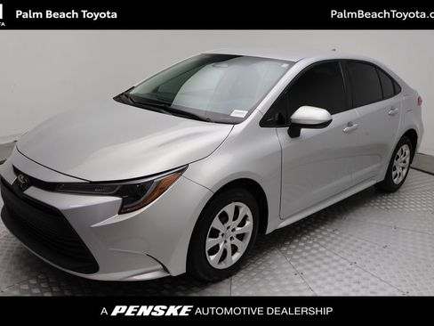 Certified 2024 Toyota Corolla LE image 1