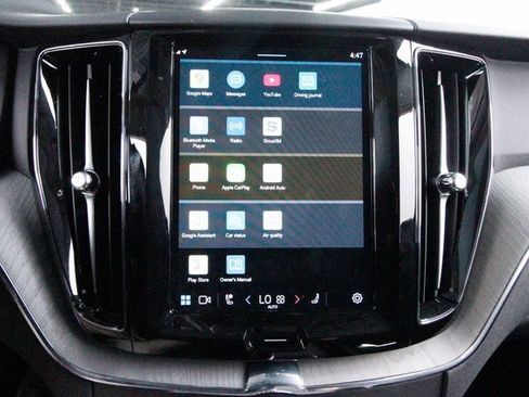 Certified 2025 Volvo XC60 B5 Plus image 15