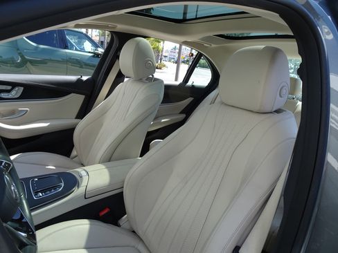 Used 2022 Mercedes-Benz E 350 Sedan image 11