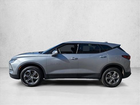 Used 2024 Chevrolet Blazer LT AWD/4WD image 8