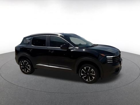 Used 2026 Nissan Kicks SV w/ Cold Weather Package AWD/4WD image 2
