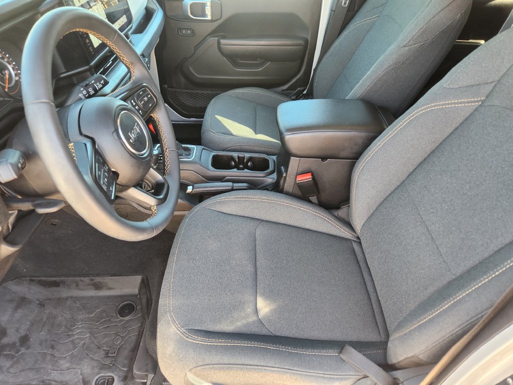Used 2024 Jeep Wrangler Unlimited Sport AWD/4WD image 22