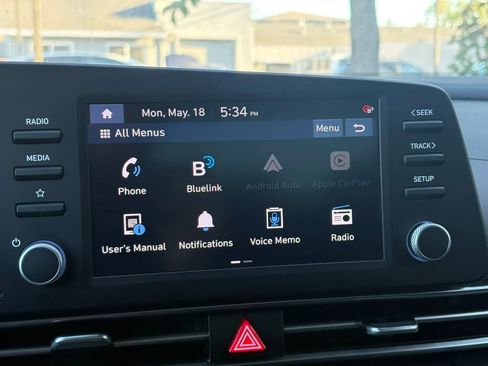 Used 2023 Hyundai Elantra SEL FWD image 17