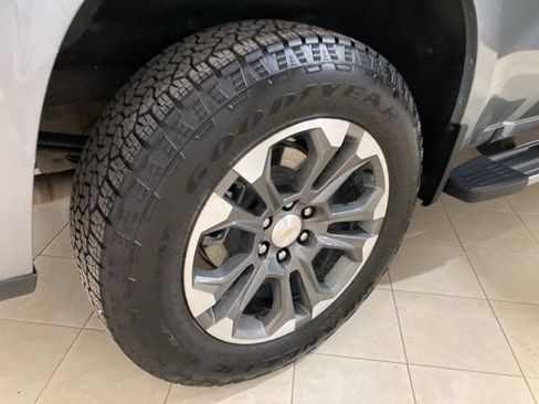 Used 2024 Chevrolet Silverado 1500 High Country w/ Technology Package image 31