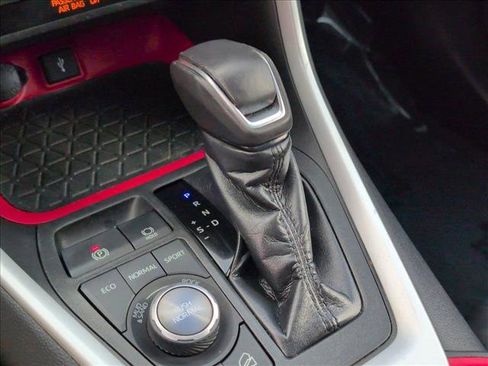 Used 2020 Toyota RAV4 TRD Off-Road image 12