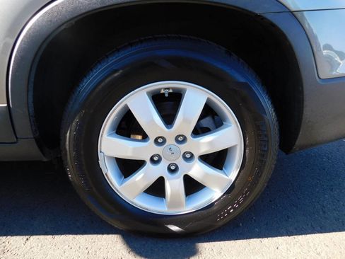 Used 2013 Kia Sorento LX image 21