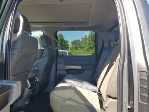 New 2026 Ford F450 Platinum w/ Platinum Plus Package image 11