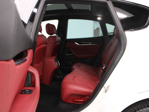 Used 2022 Maserati Levante GT image 37