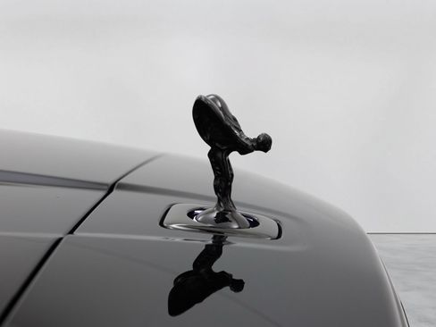 New 2027 Rolls-Royce Cullinan Black Badge AWD/4WD image 17