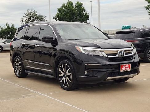 Used 2021 Honda Pilot Touring image 2