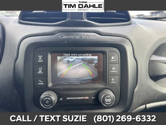 Used 2017 Jeep Renegade Latitude FWD image 12