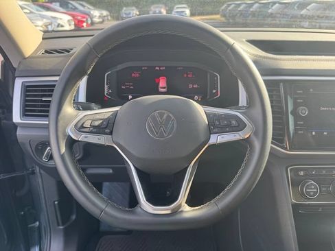 Used 2022 Volkswagen Atlas SE FWD image 12