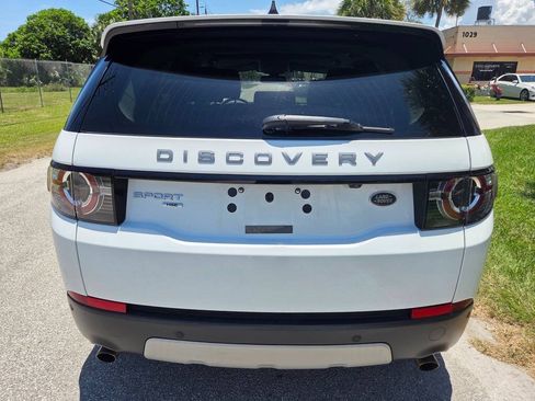 Used 2017 Land Rover Discovery Sport HSE AWD/4WD image 14