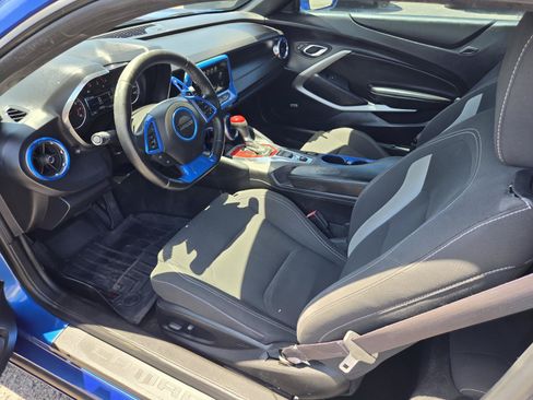 Used 2016 Chevrolet Camaro LT w/ Technology Package RWD image 13