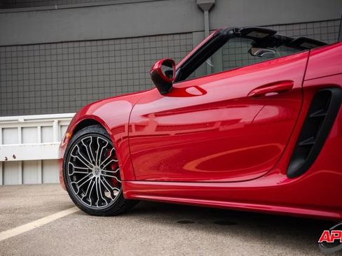 Used 2017 Porsche 718 Boxster S RWD image 24