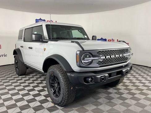 New 2026 Ford Bronco Badlands AWD/4WD image 1