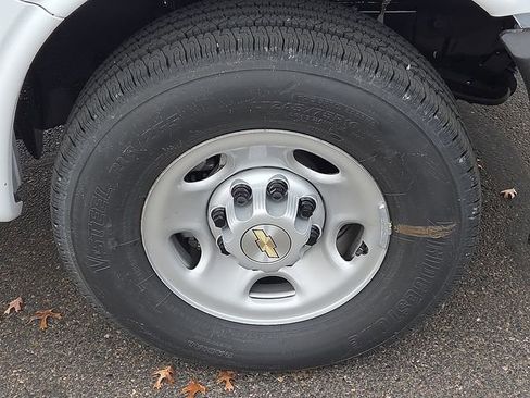 New 2025 Chevrolet Express 2500 w/ Driver Convenience Package image 6