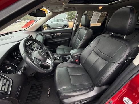 Certified 2017 Nissan Rogue SL w/ SL Premium Package image 11