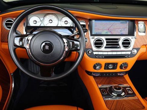 Certified 2016 Rolls-Royce Dawn RWD image 12