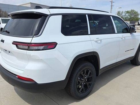 New 2026 Jeep Grand Cherokee L 4WD image 5