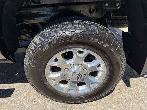 Used 2022 RAM 2500 Laramie AWD/4WD image 9