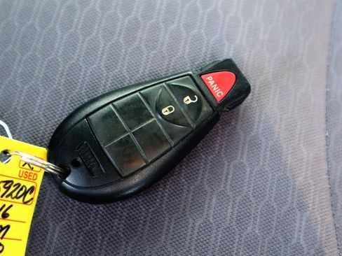 Used 2016 RAM 2500 Tradesman w/ Chrome Appearance Group image 36