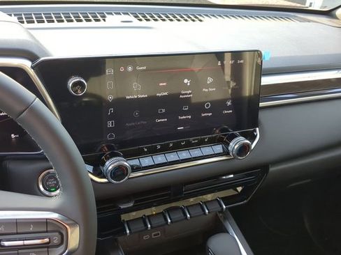 New 2026 GMC Canyon Elevation w/ Convenience Package image 31