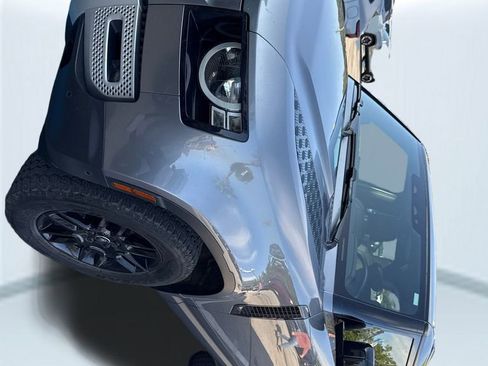 Used 2023 Land Rover Defender 90 S image 56