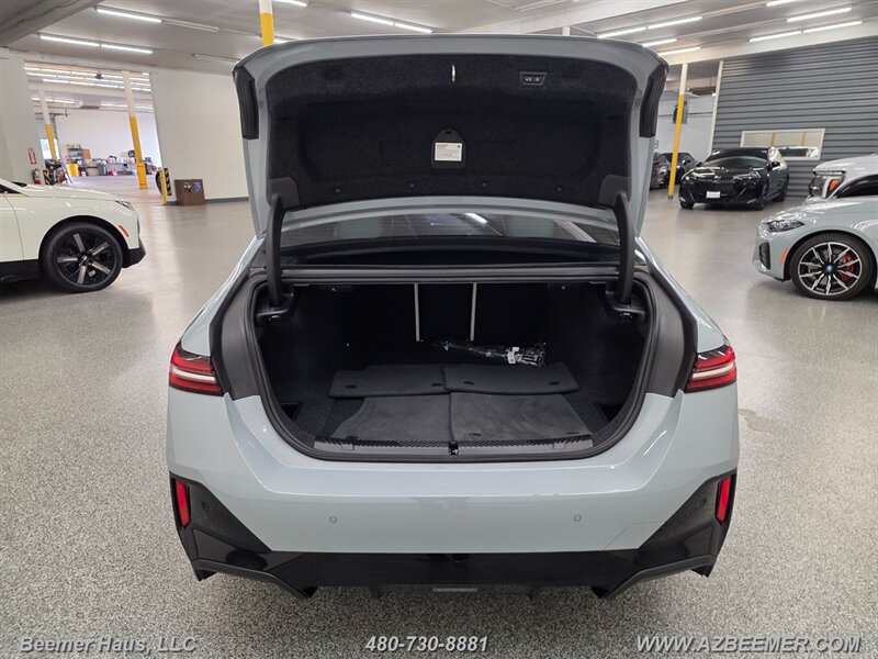 Used 2025 BMW i5 M60 w/ M Sport Package AWD/4WD image 14