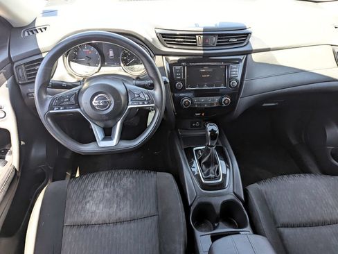 Used 2019 Nissan Rogue S FWD image 25