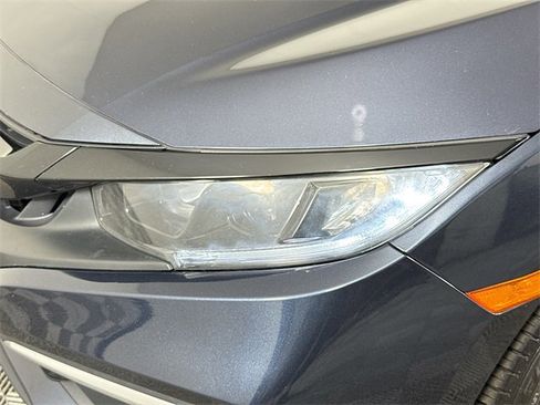 Used 2020 Honda Civic EX image 3