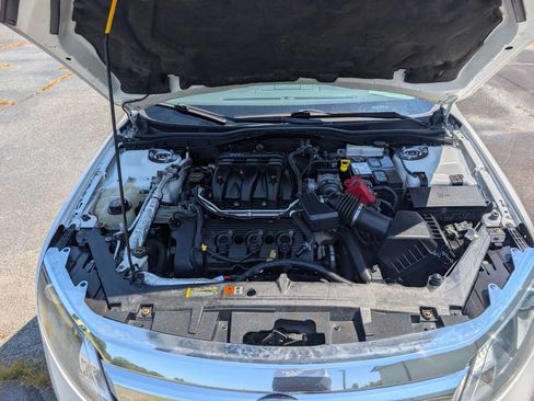 Used 2012 Ford Fusion SEL FWD image 19