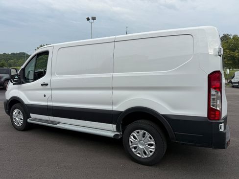 Used 2024 Ford Transit 250 Low Roof w/ Exterior Upgrade Package RWD image 6