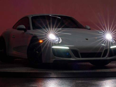 Used 2018 Porsche 911 Carrera GTS image 24