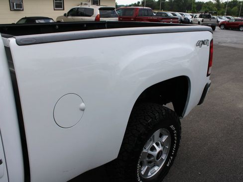 Used 2013 GMC Sierra 2500 Denali AWD/4WD image 6