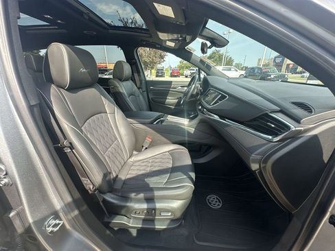 Certified 2023 Buick Enclave Avenir w/ Avenir Technology Package image 30