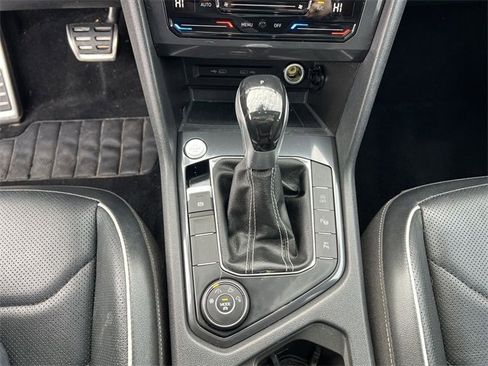 Used 2022 Volkswagen Tiguan SEL R-Line image 22