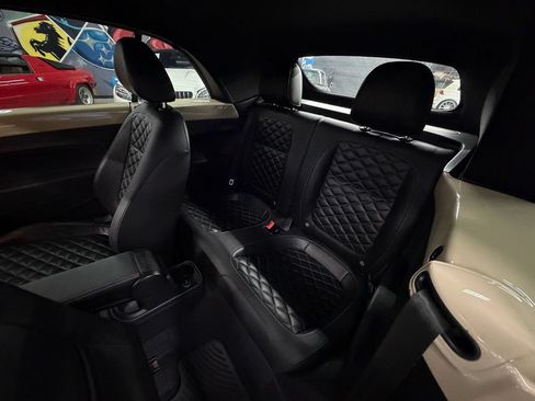 Used 2019 Volkswagen Beetle 2.0T Final Edition SEL FWD image 21