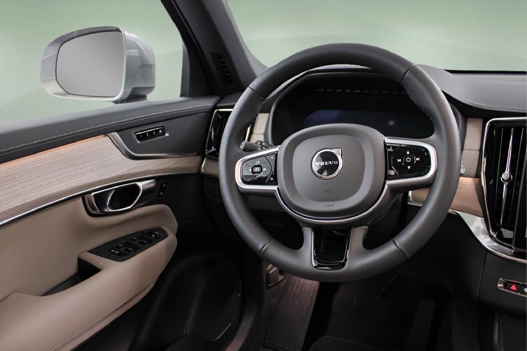 Certified 2026 Volvo XC90 B5 Plus w/ Protection Package Premier AWD/4WD image 14
