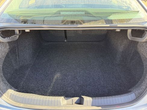 Used 2025 Volkswagen Jetta SE image 32