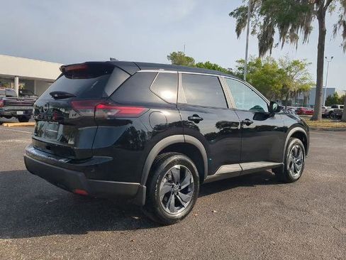 Certified 2026 Nissan Rogue SV image 4