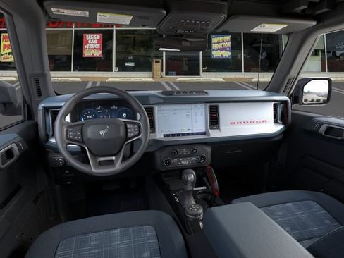 New 2026 Ford Bronco Heritage Edition AWD/4WD image 9