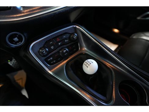 Used 2015 Dodge Challenger R/T Plus RWD image 17